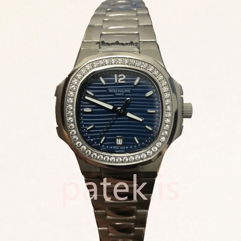 Patek Philippe Nautilus 7118/1200A-001 Ladies 32mm Silver-tone