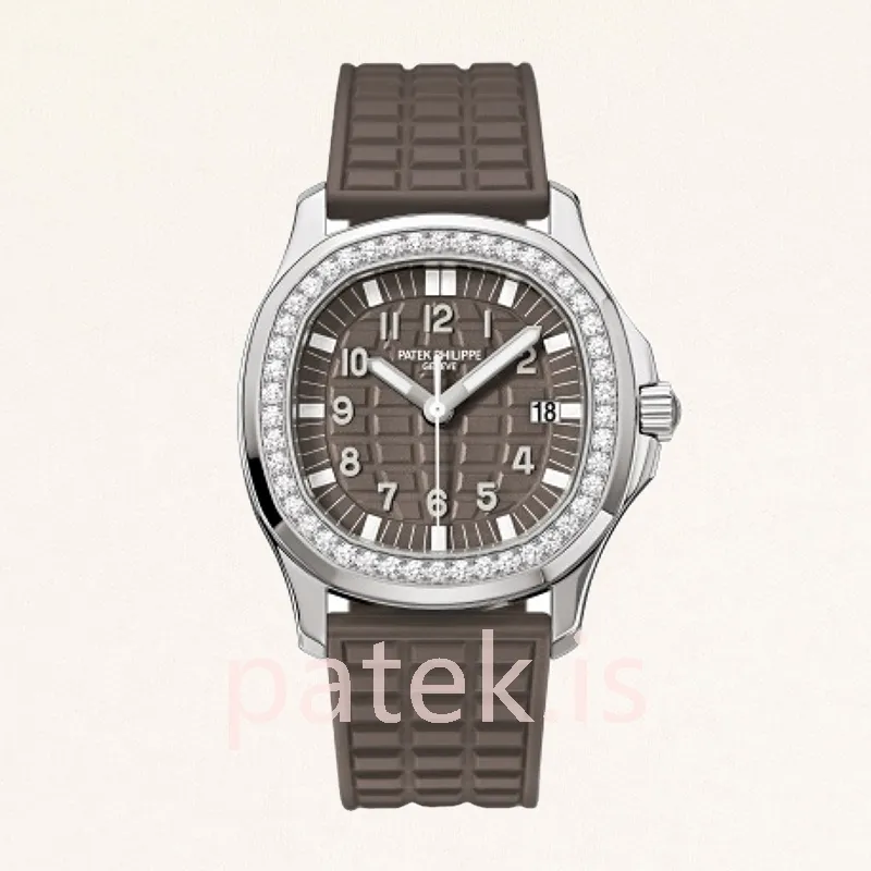 Patek Philippe Aquanaut 5067A-023 32mm Ladies Rubber Band