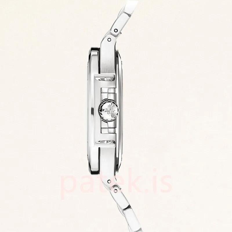 Patek Philippe Nautilus Ladies 32mm 7118/1200A-010 Bracelet