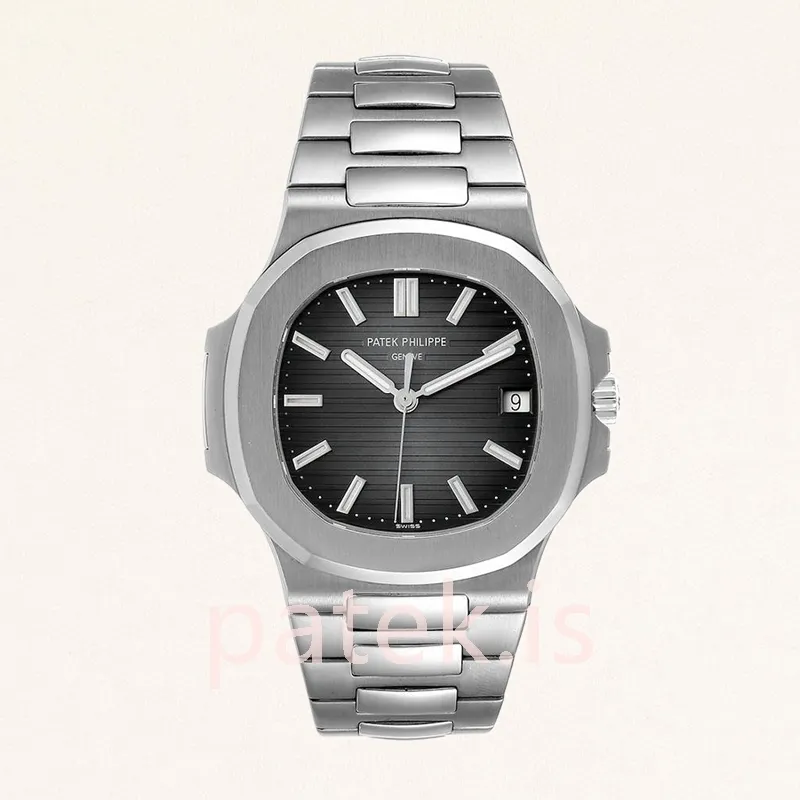 Patek Philippe Nautilus 5711/1A Men's 40mm Bracelet Silver-tone